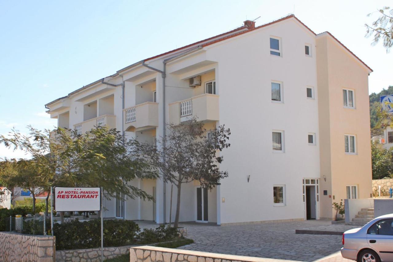 Apartments And Rooms By The Sea Vinjerac, Zadar - 3248 Exterior photo